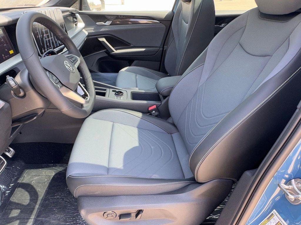 new 2025 Volkswagen Tiguan car, priced at $40,867
