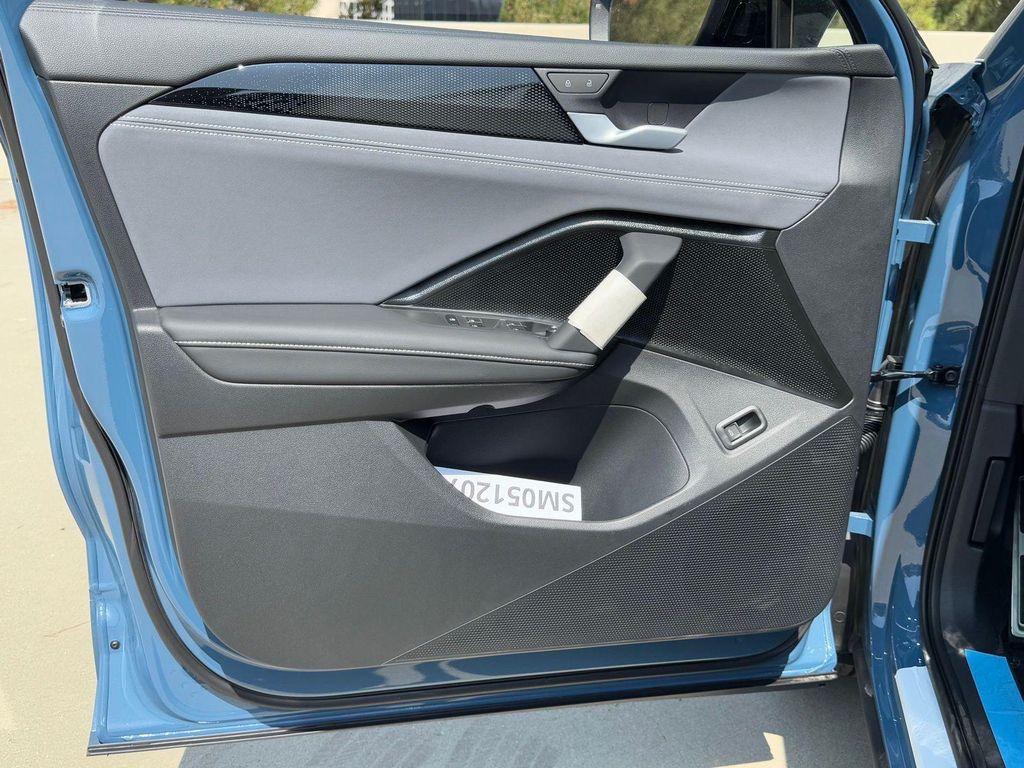 new 2025 Volkswagen Tiguan car, priced at $40,867