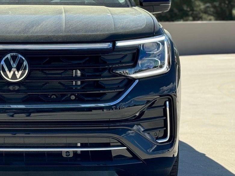 new 2025 Volkswagen Atlas Cross Sport car, priced at $55,246