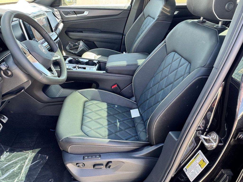 new 2025 Volkswagen Atlas Cross Sport car, priced at $55,246