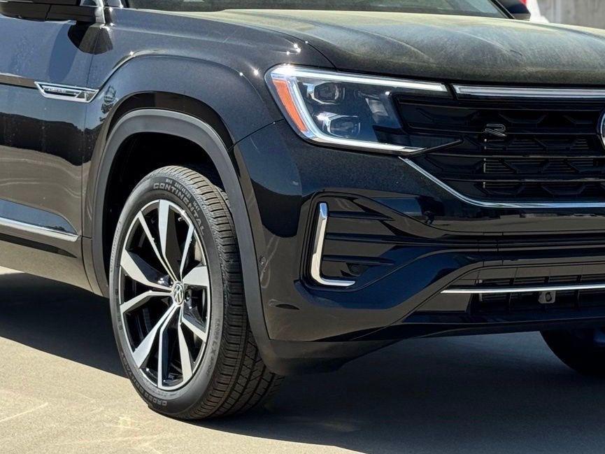 new 2025 Volkswagen Atlas Cross Sport car, priced at $55,246