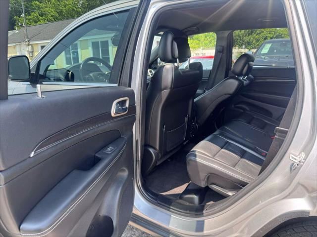 used 2015 Jeep Grand Cherokee car, priced at $13,995