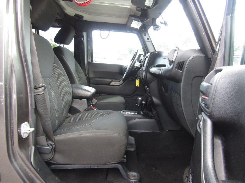 used 2016 Jeep Wrangler Unlimited car, priced at $15,995