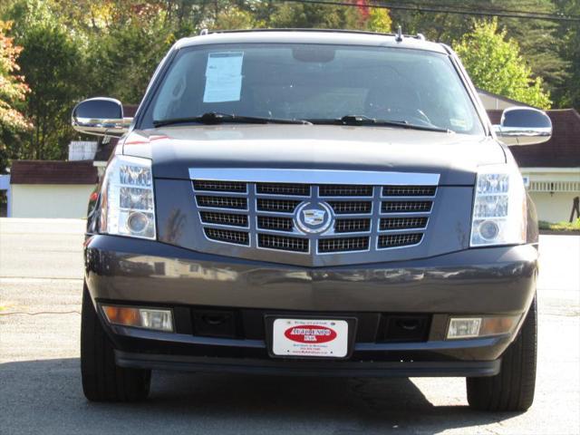 used 2011 Cadillac Escalade car, priced at $13,995