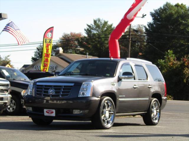 used 2011 Cadillac Escalade car, priced at $13,995