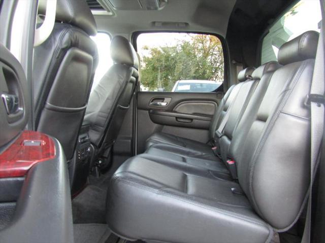 used 2013 Cadillac Escalade EXT car, priced at $19,995