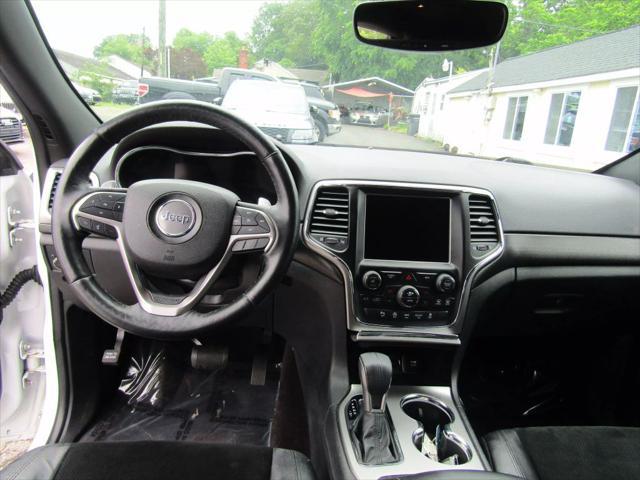 used 2017 Jeep Grand Cherokee car, priced at $17,995