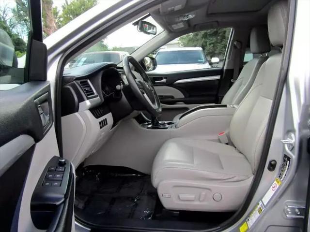 used 2016 Toyota Highlander car, priced at $21,995