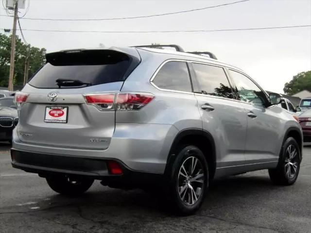 used 2016 Toyota Highlander car, priced at $21,995