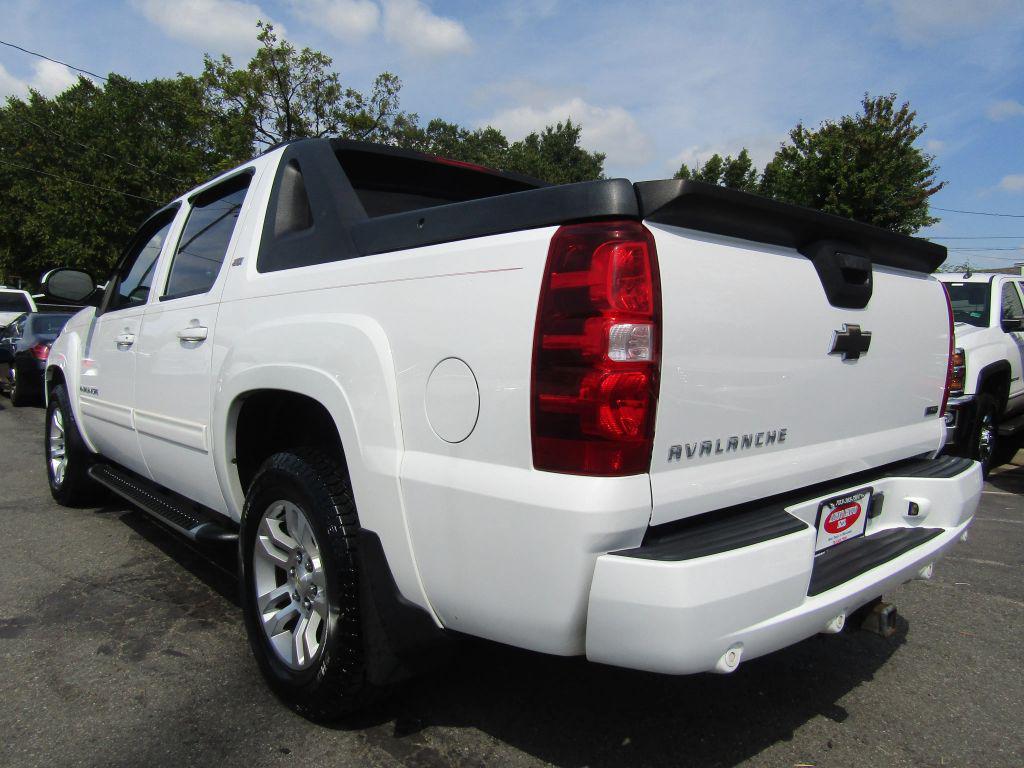 used 2011 Chevrolet Avalanche car, priced at $16,995