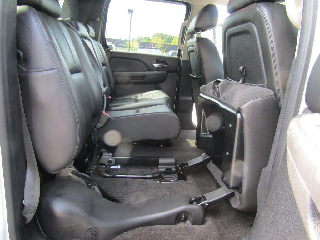 used 2011 Chevrolet Avalanche car, priced at $16,995