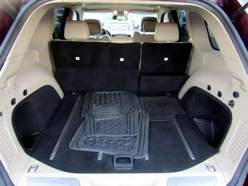 used 2016 Jeep Grand Cherokee car, priced at $13,995