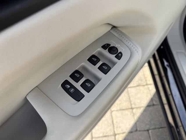 used 2024 Volvo XC60 car, priced at $45,503