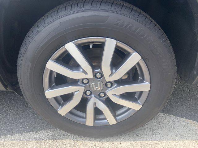 used 2022 Honda Pilot car, priced at $25,994
