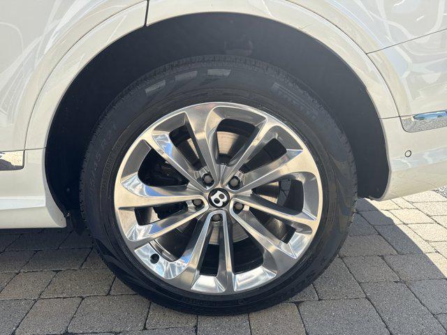 used 2022 Bentley Bentayga car, priced at $139,900
