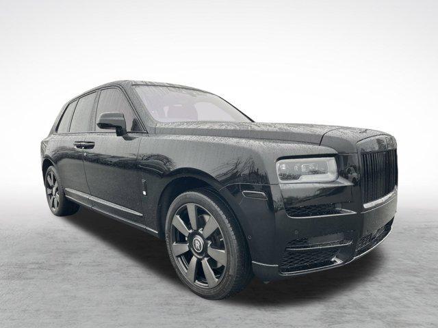 used 2022 Rolls-Royce Cullinan car, priced at $294,373