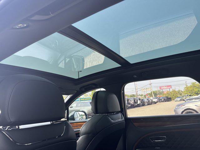 used 2021 Bentley Bentayga car, priced at $159,888