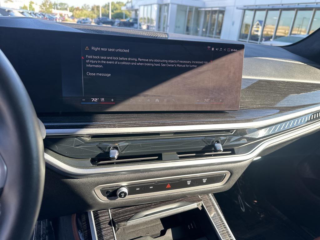 used 2025 BMW X7 car, priced at $89,990