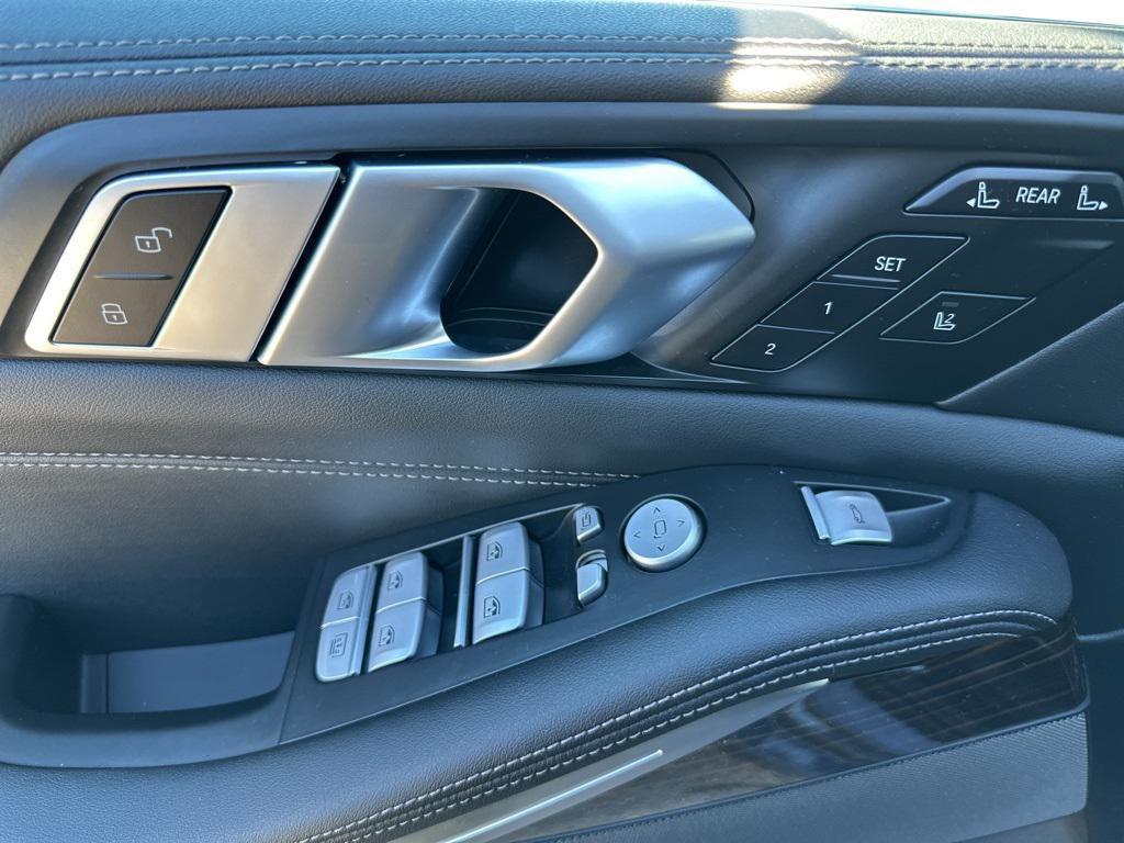 used 2025 BMW X7 car, priced at $70,349