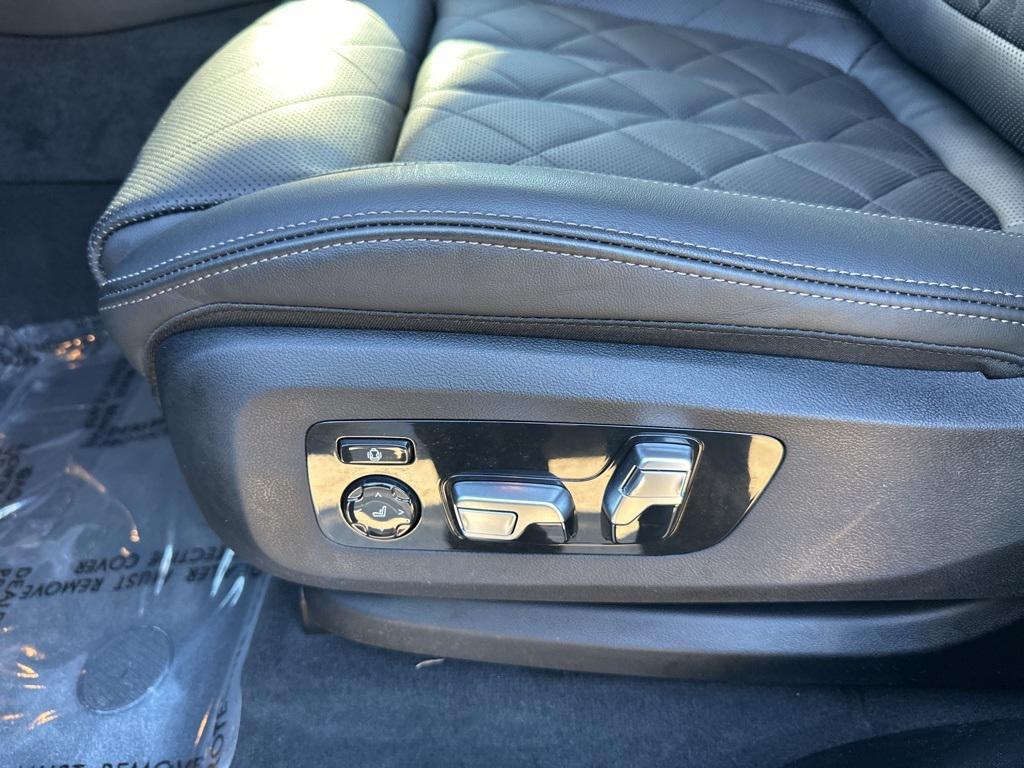 used 2025 BMW X7 car, priced at $70,349