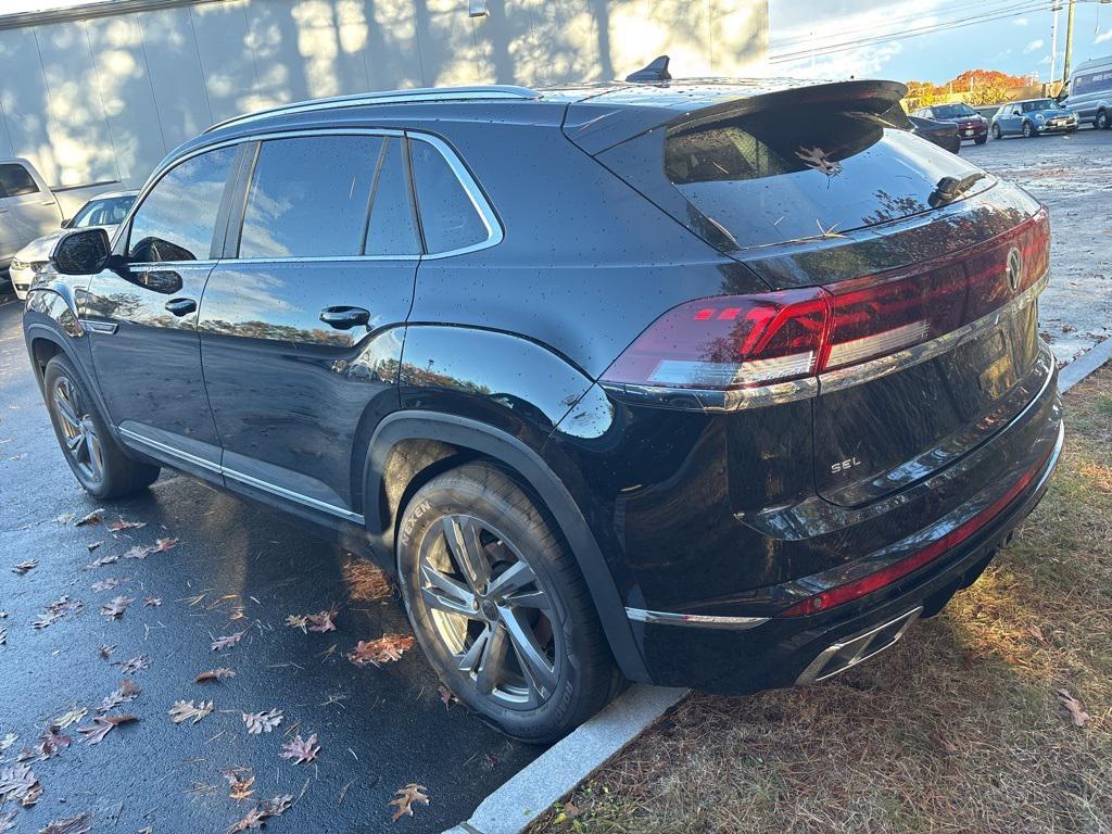 used 2024 Volkswagen Atlas Cross Sport car, priced at $38,181