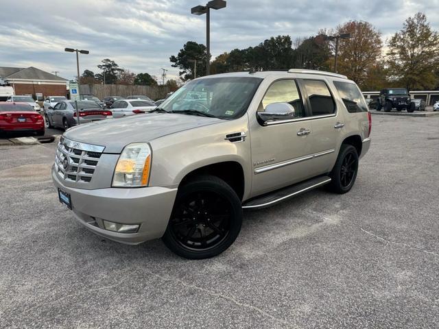 used 2007 Cadillac Escalade car, priced at $9,950