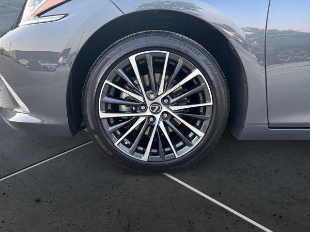used 2024 Lexus ES 350 car, priced at $45,883