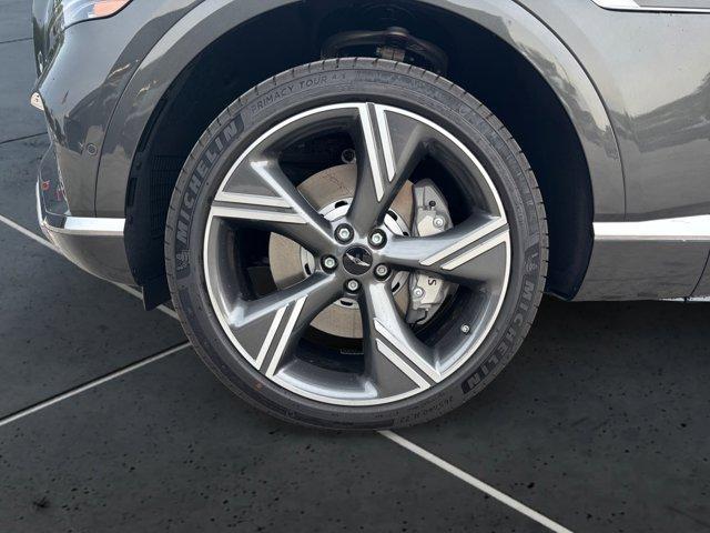 new 2025 Genesis GV80 car, priced at $82,764