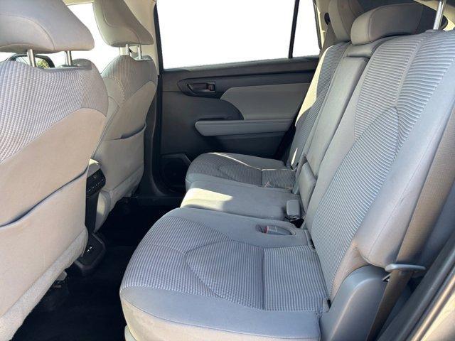 used 2020 Toyota Highlander Hybrid car, priced at $26,588