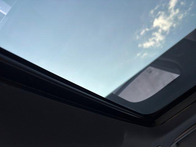 used 2021 Land Rover Range Rover Velar car, priced at $35,788