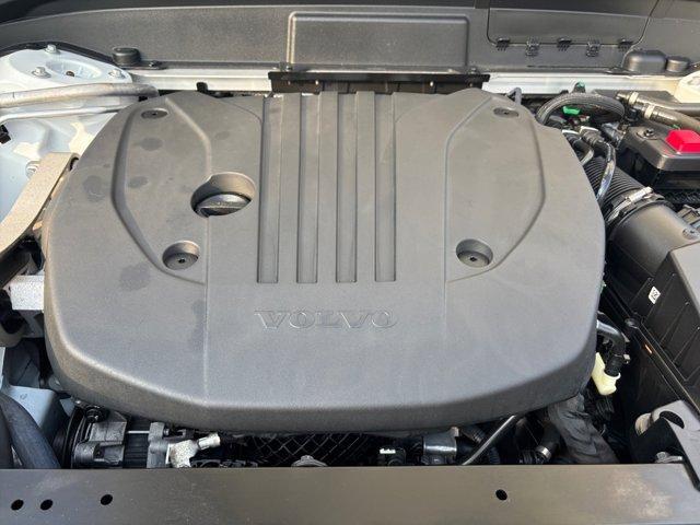 used 2022 Volvo XC60 car, priced at $32,446