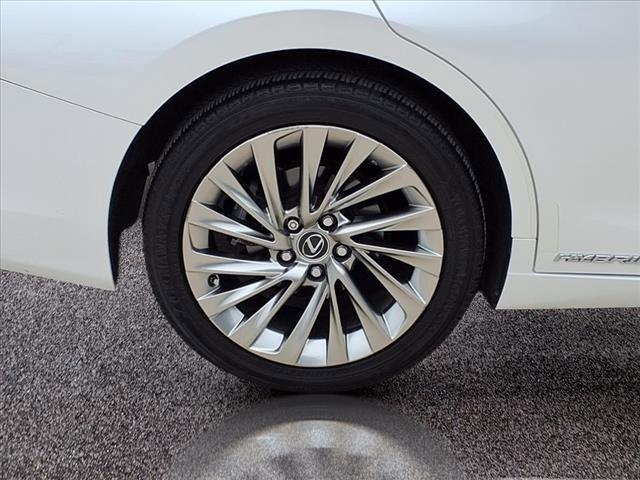 used 2019 Lexus ES 300h car, priced at $27,433