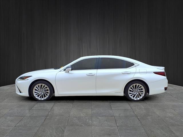 used 2019 Lexus ES 300h car, priced at $27,433