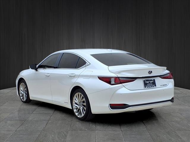 used 2019 Lexus ES 300h car, priced at $27,433