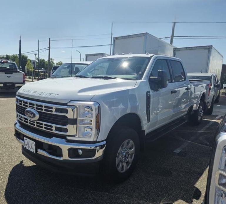 new 2024 Ford F-350 car, priced at $64,460