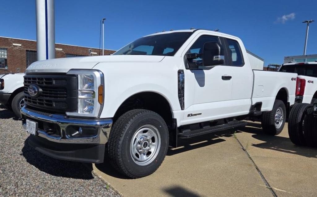 new 2024 Ford F-350 car, priced at $65,795