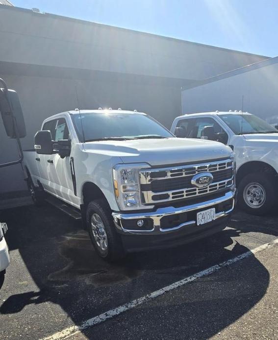 new 2024 Ford F-350 car, priced at $63,290