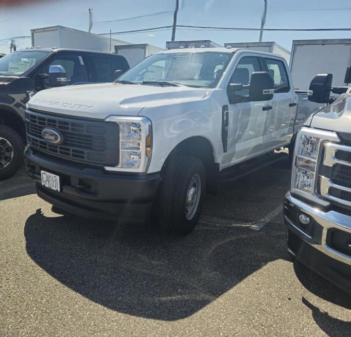 new 2024 Ford F-350 car, priced at $56,545