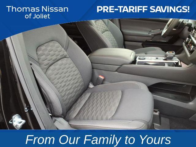 new 2025 Nissan Pathfinder car, priced at $35,372