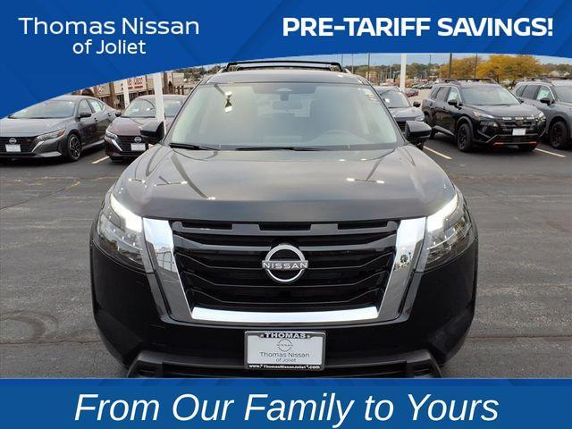 new 2025 Nissan Pathfinder car, priced at $35,372