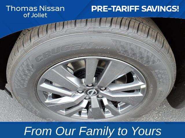 new 2025 Nissan Pathfinder car, priced at $35,372