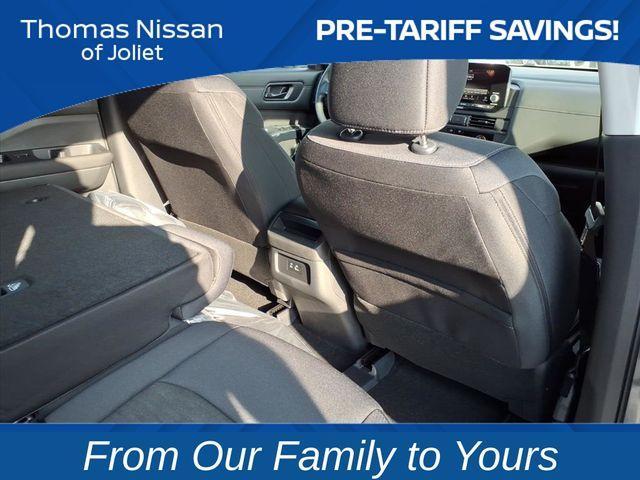 new 2025 Nissan Pathfinder car, priced at $32,162