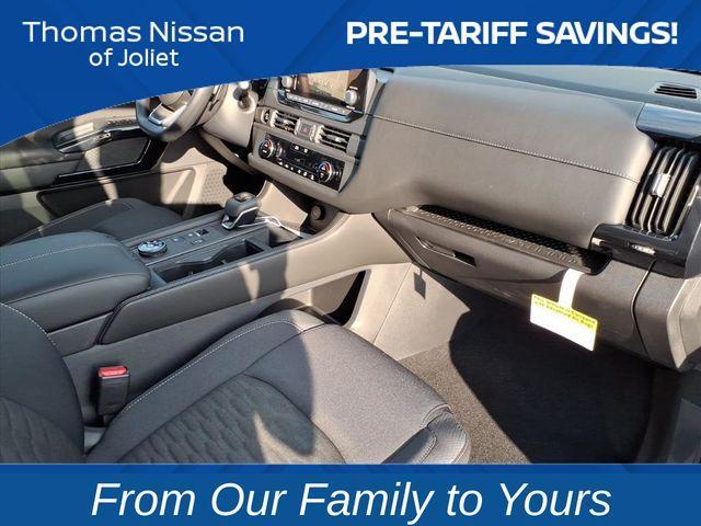 new 2025 Nissan Pathfinder car, priced at $32,162