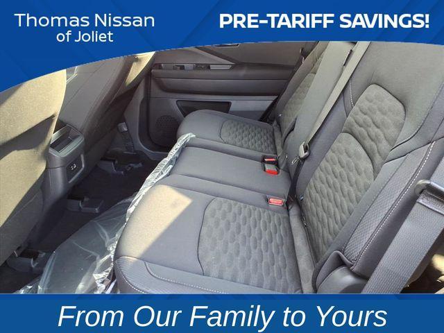 new 2025 Nissan Pathfinder car, priced at $32,162