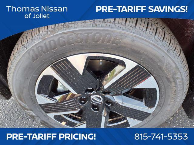 new 2025 Nissan Kicks car, priced at $25,921
