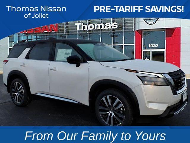 new 2025 Nissan Pathfinder car, priced at $45,037