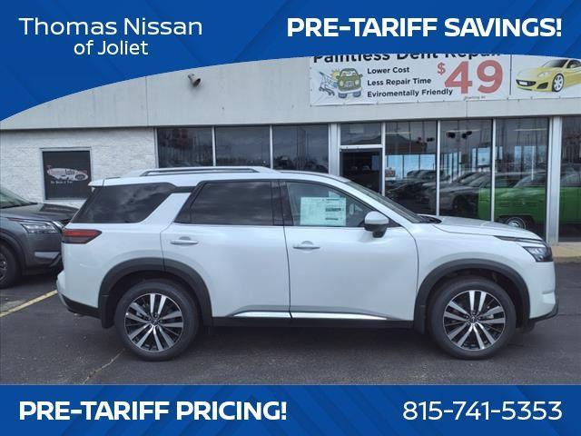 new 2025 Nissan Pathfinder car, priced at $47,478