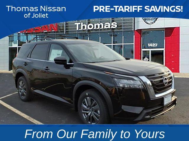 new 2025 Nissan Pathfinder car, priced at $35,372