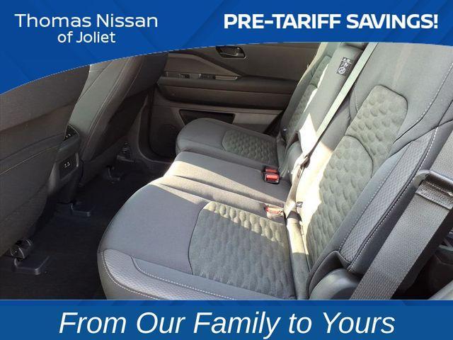 new 2025 Nissan Pathfinder car, priced at $35,363