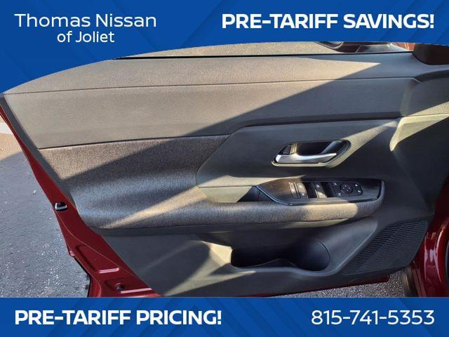new 2025 Nissan Kicks car, priced at $26,006